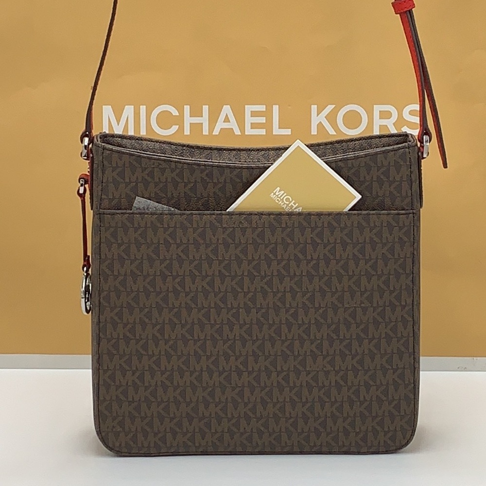 MICHAEL KORS
Jet Set Travel Large Logo Messenger Bag
BRIGHT RED/BROWN SIGNATURE - Picture 8 of 16